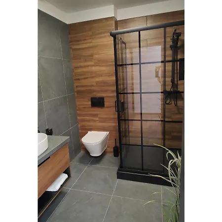 Aparthotel Comfort 4*